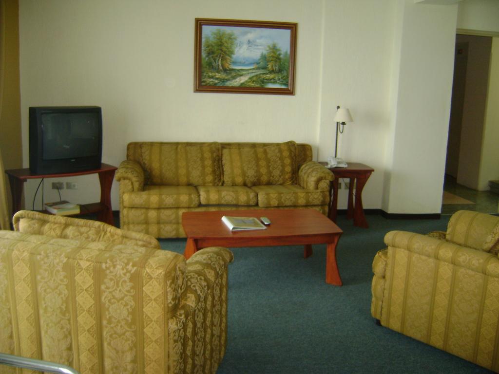 Hotel La Riviera De Atitlan Panajachel Exterior foto